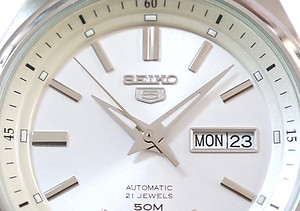 SEIKO 5 Classic 50M Automatic SNKN85K1