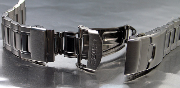 Seiko 22mm Solid Stainless Steel Bracelet for SKZ323, SKA325, SKZ327 & etc. Code: M0MT111J0