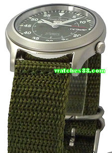 Seiko 20mm Genuine Nylon Strap for SNKH63, SNKH65, SNKH67, SNKH69 & etc. Color: Green Code: 301D3JL