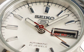 SEIKO 5 Classic Ladies Automatic SYMD87K1